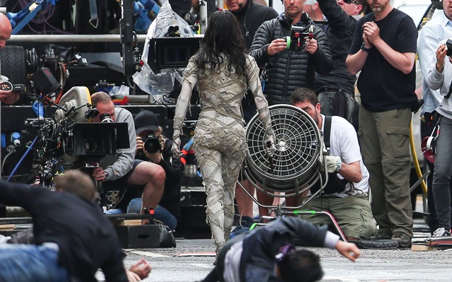 Sofia Boutella Mummy set
