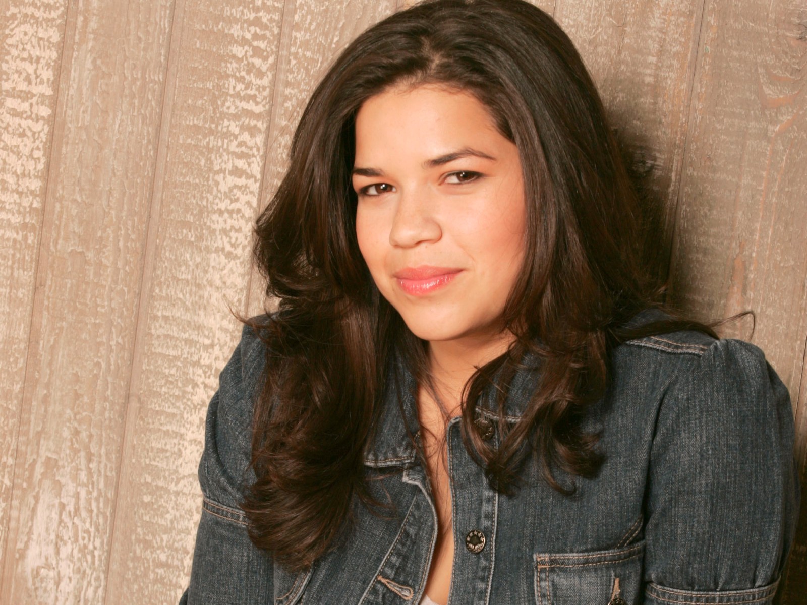 America Ferrera apre la sua casa di produzione