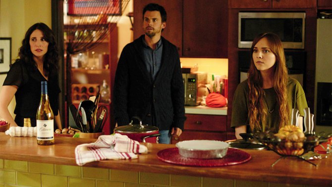 casual-tv-review-hulu