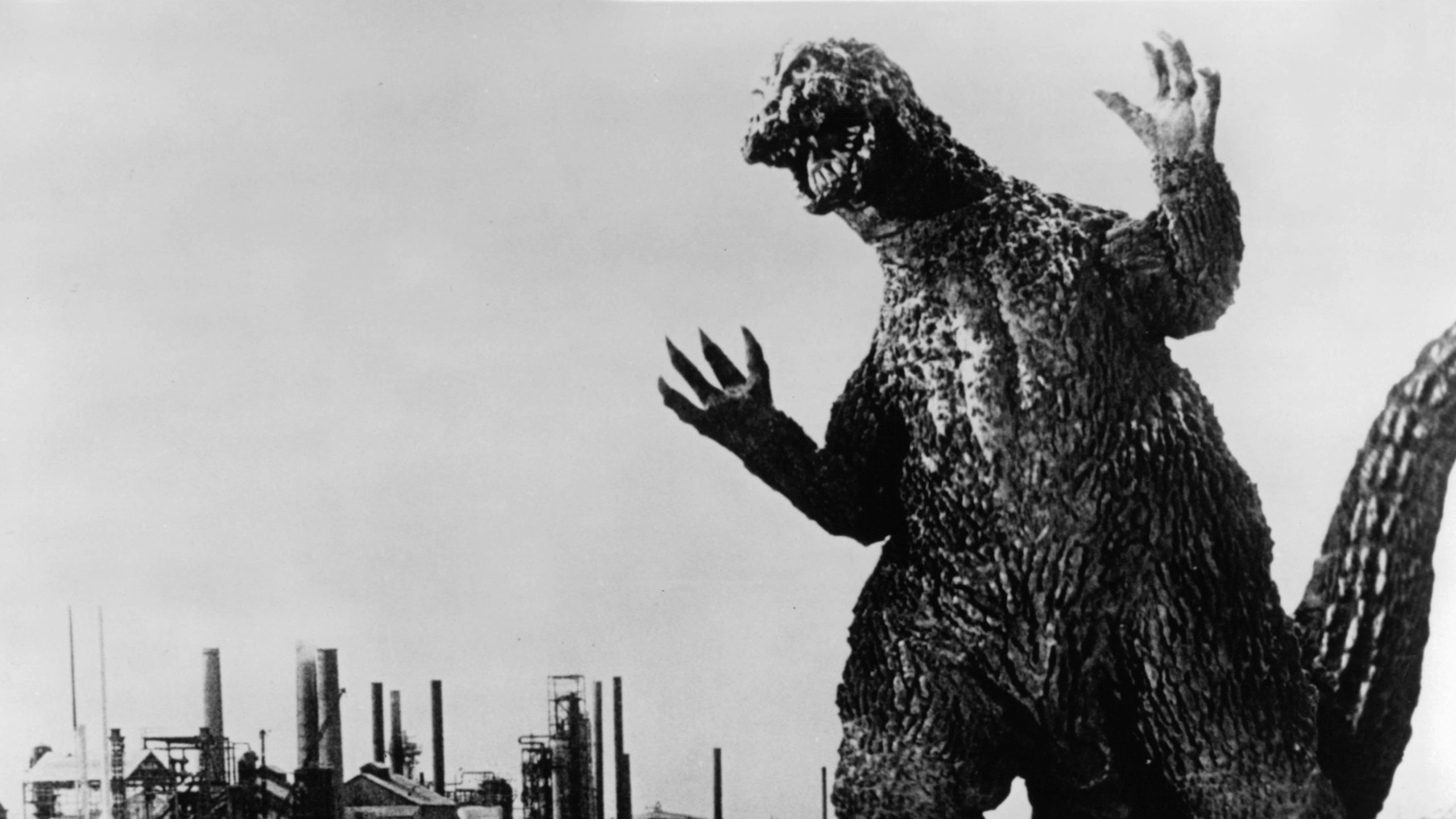 La Toho querela il nuovo monster movie con Anne Hathaway