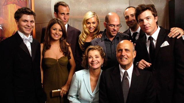 La stagione 5 di Arrested Development – Ti presento i miei si tingerà di giallo