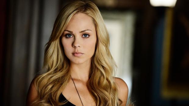 Laura_Vandervoort (2)