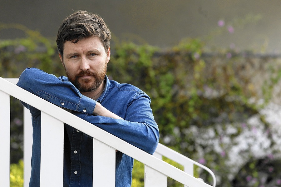 Andrew Haigh dirigerà il biopic su Alexander McQueen