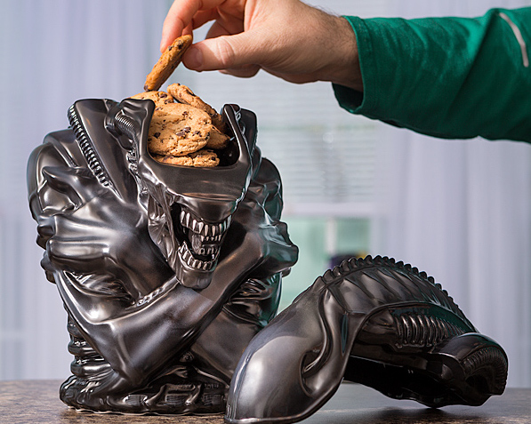 Aliens Warrior Cookie Jar 2