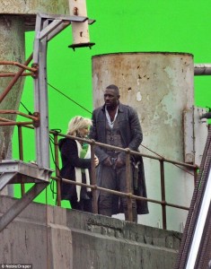 Idris Elba è Roland Deschain tower