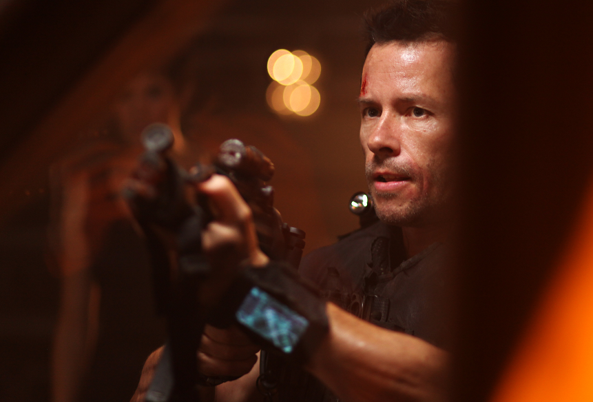 Lockout_Guy_Pearce