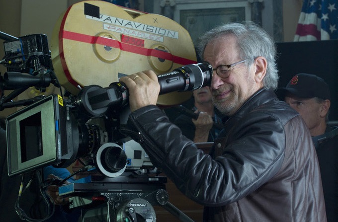 Steven Spielberg progetta una nuova invasione aliena con The Fall