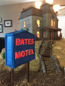 bates-motel-pan-di-zenzero-2