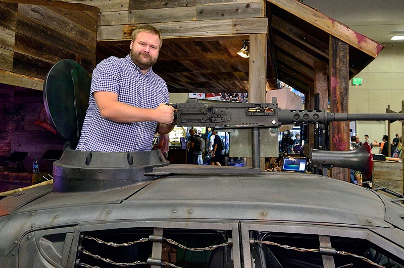 Robert Kirkman su The Walking Dead: “L’origine della piaga zombie non ha alcuna importanza”