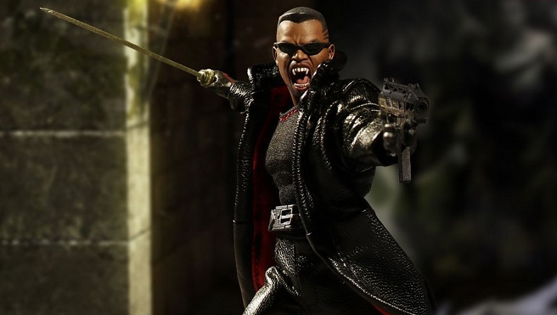 blade mezco toys (5)