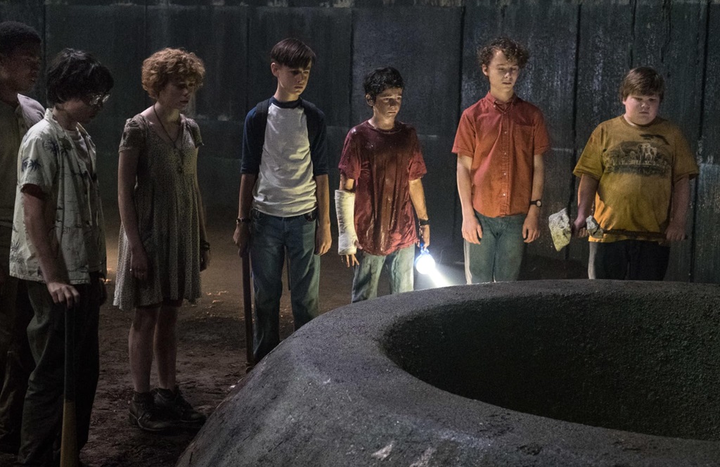 Wyatt Oleff, Jeremy Ray Taylor, Jaeden Martell, Finn Wolfhard, Sophia Lillis, Jack Dylan Grazer e Chosen Jacobs in It (2017) Wyatt Oleff, Jeremy Ray Taylor, Jaeden Martell, Finn Wolfhard, Sophia Lillis, Jack Dylan Grazer e Chosen Jacobs in It (2017)