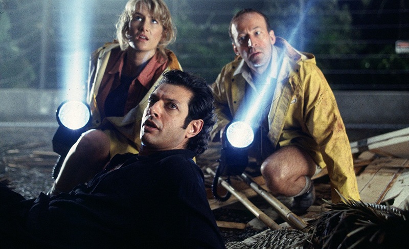 Jeff Goldblum, Laura Dern, and Bob Peck in Jurassic Park (1993)