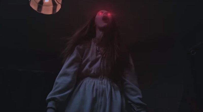 Il trailer di Isabelle riporta dall’Aldilà uno spirito demoniaco nella casa di Adam Brody