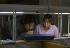 Nanako Matsushima e Hiroyuki Sanada in Ringu (1998)