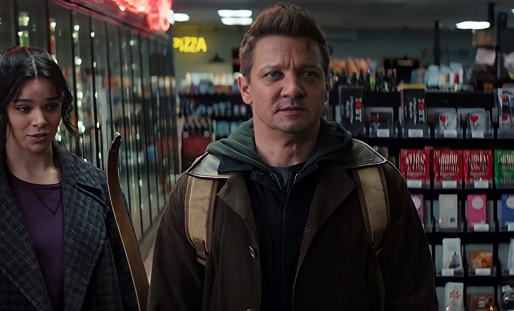 Hawkeye: la recensione dei 6 episodi della serie Disney+ con Clint Barton