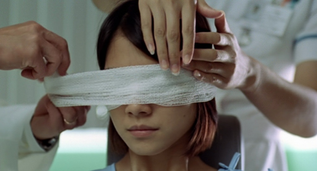 the eye 2002 film pang horror the eye 2002 film pang horror