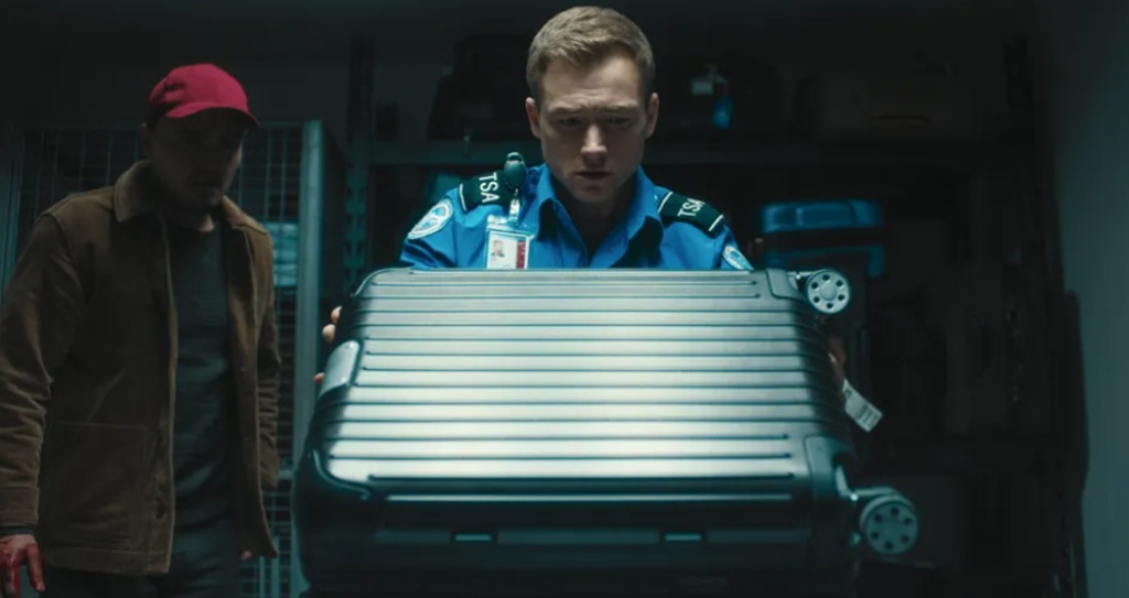Carry-On (2024) film taron Carry-On (2024) film taron