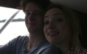 Kristen Connolly e Will Rogers in The Bay (2012)