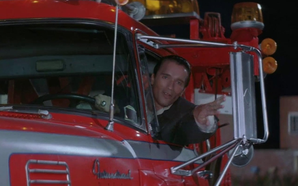 Arnold Schwarzenegger in Codice Magnum (1986) Arnold Schwarzenegger in Codice Magnum (1986)