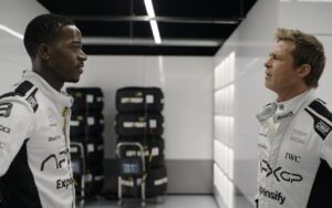 Brad Pitt e Damson Idris in F1 (2025)