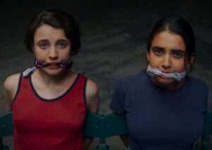 Margaret Qualley e Geraldine Viswanathan drive-away dolls film