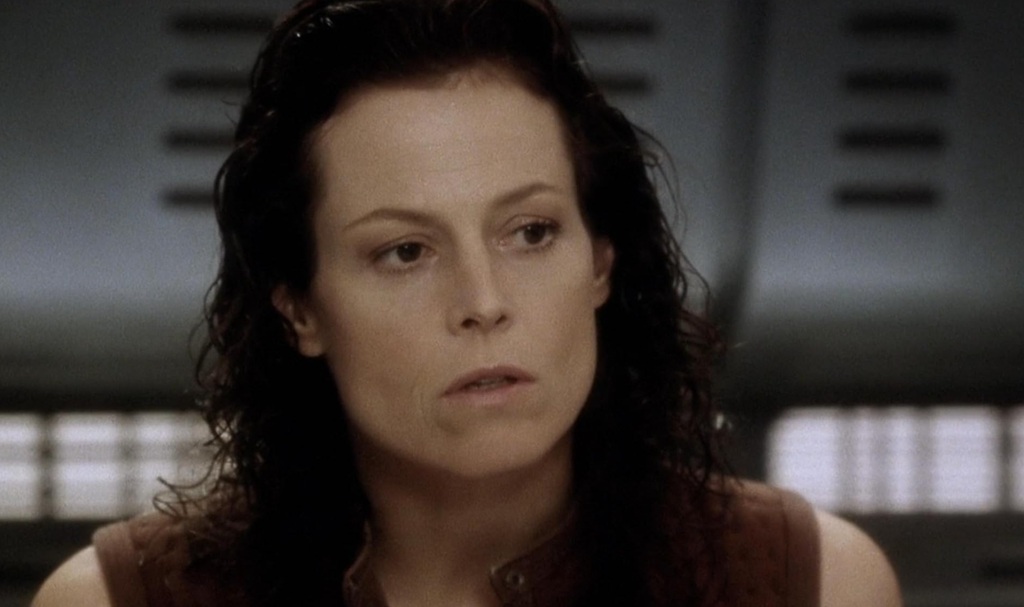 Sigourney Weaver in Alien – La clonazione (1997) Sigourney Weaver in Alien - La clonazione (1997)