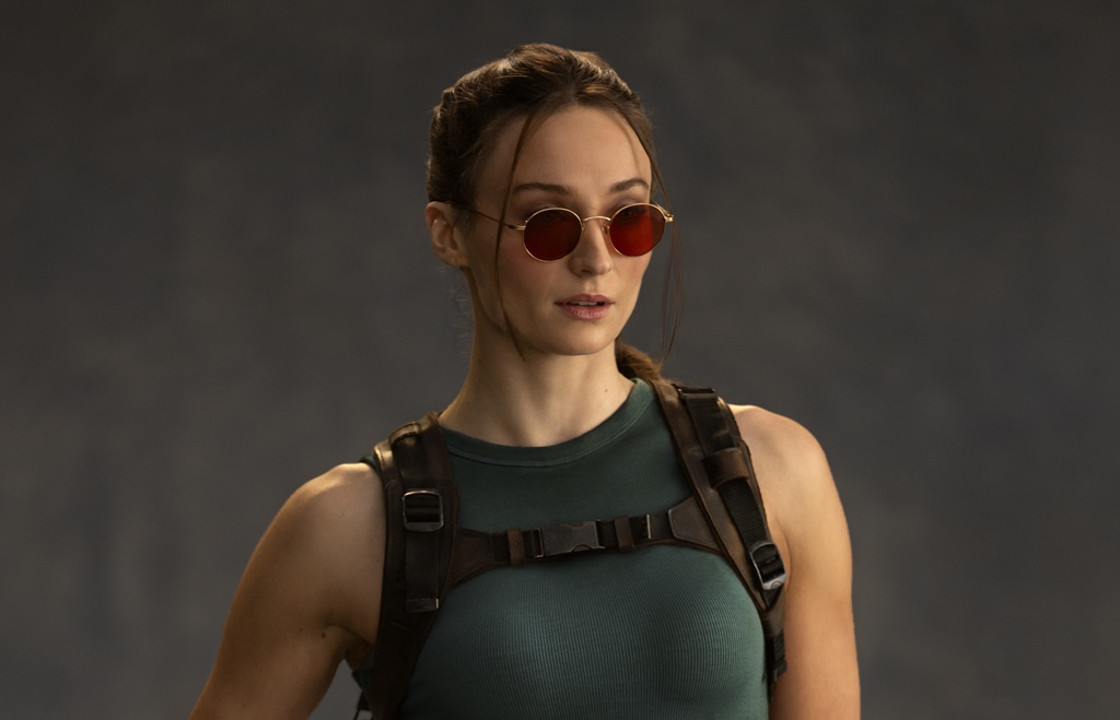 sophie turner lara croft serie