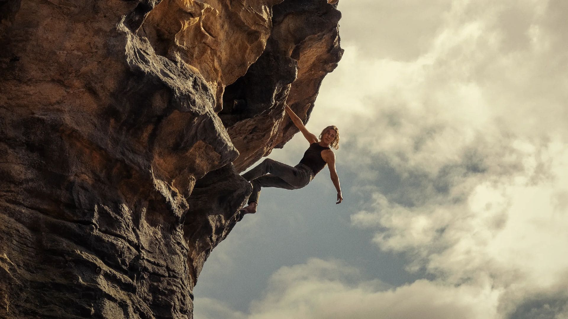 Una scena del film Apex