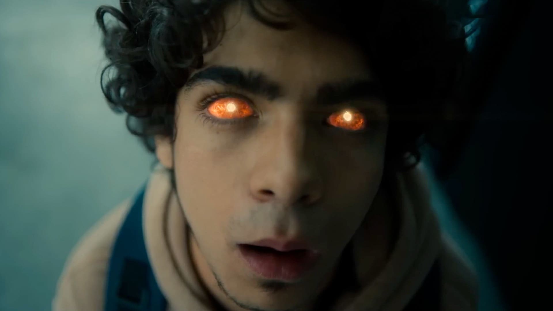 Una scena della serie tv The Imperfects