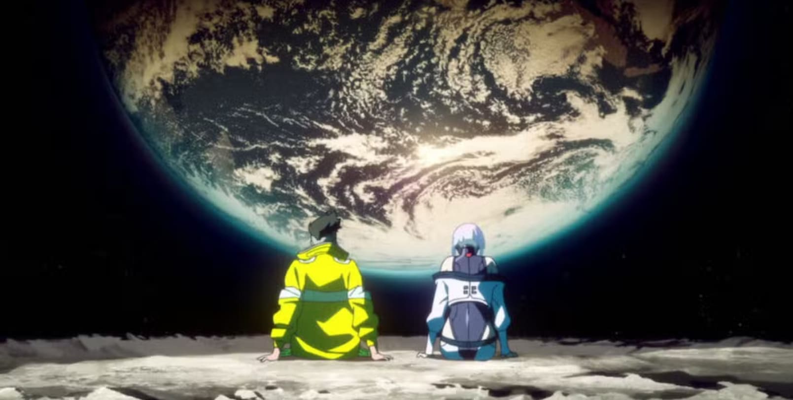 David e Lucy guardano la luna in una scena di Cyberpunk Edgerunners