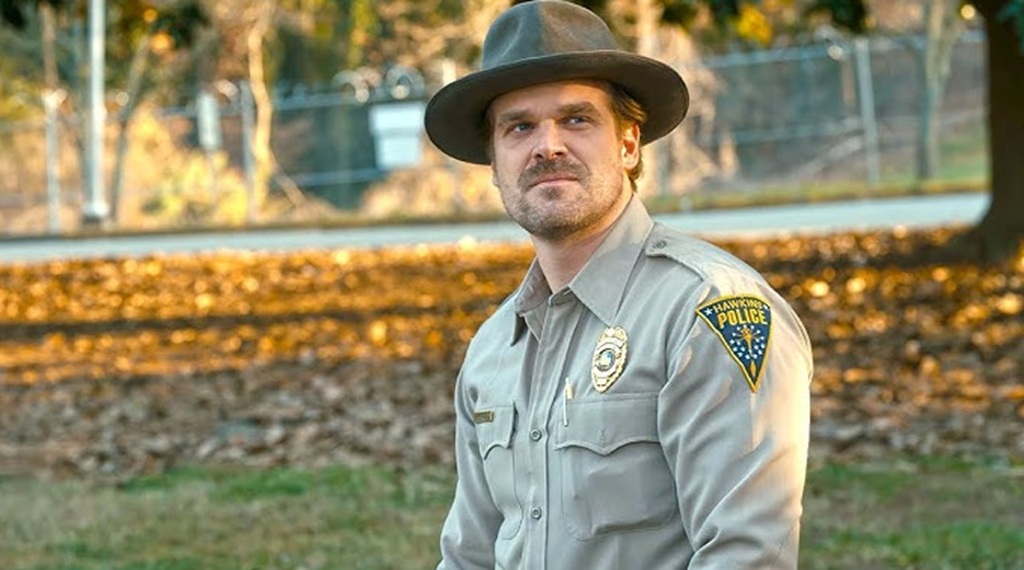 david harbour hopper stranger things 1 david harbour hopper stranger things 1
