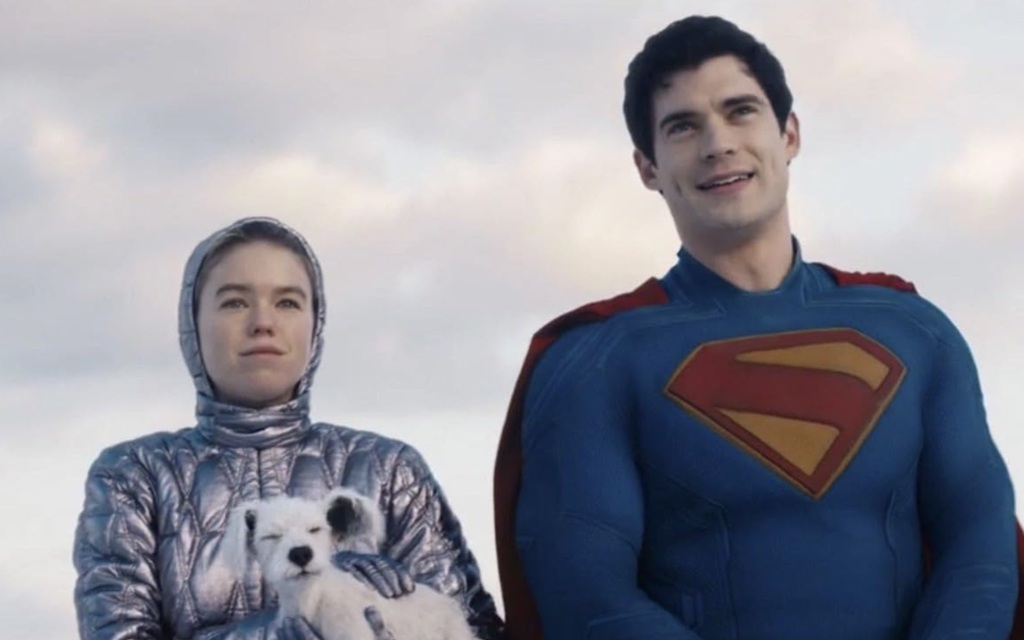 David Corenswet e Milly Alcock in Supergirl (2026)
