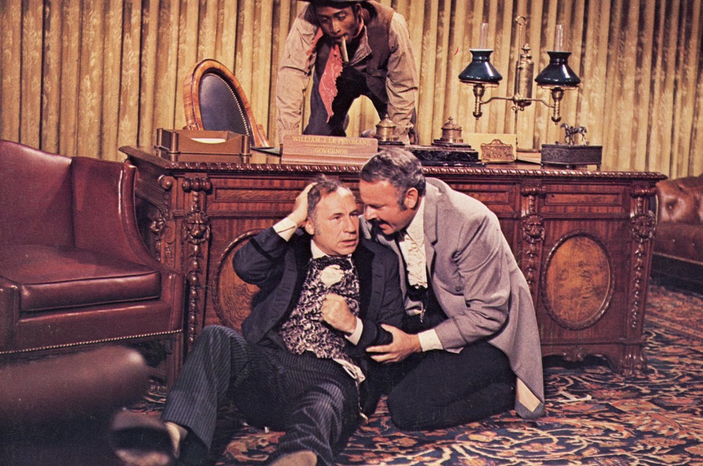 Mel Brooks e Cleavon Little in Mezzogiorno e mezzo di fuoco (1974)