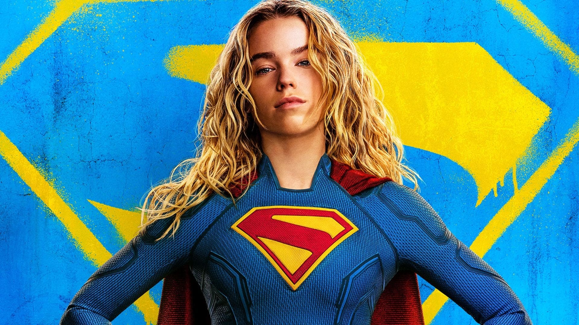 Milly Alcock nel poster di Supergirl