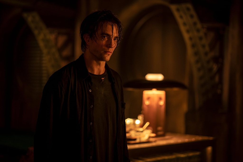 Robert Pattinson in The Batman (2022) film work out