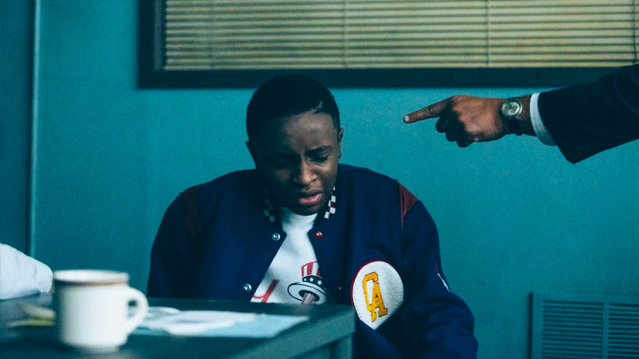 Una scena di When They See Us Una scena di When They See Us