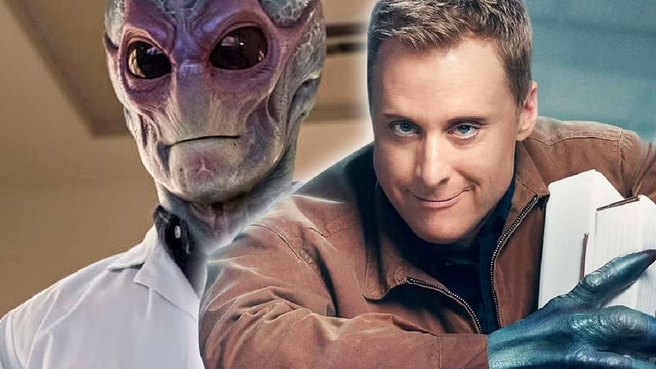 Alan Tudyk in Resident Alien Alan Tudyk in Resident Alien