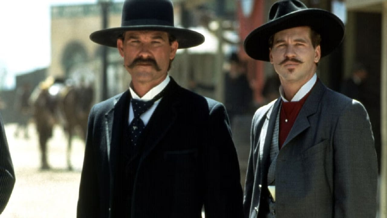 Kurt Russell e Val Kilmer in Tombstone