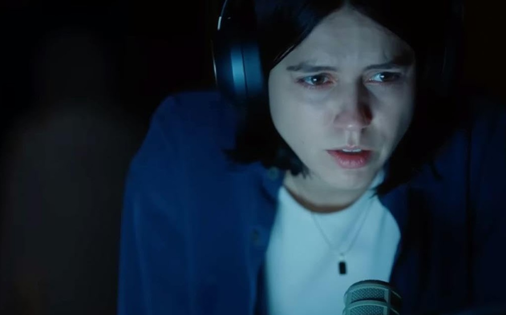 Nina Kiri in Undertone - Sottofondo (2025) horror