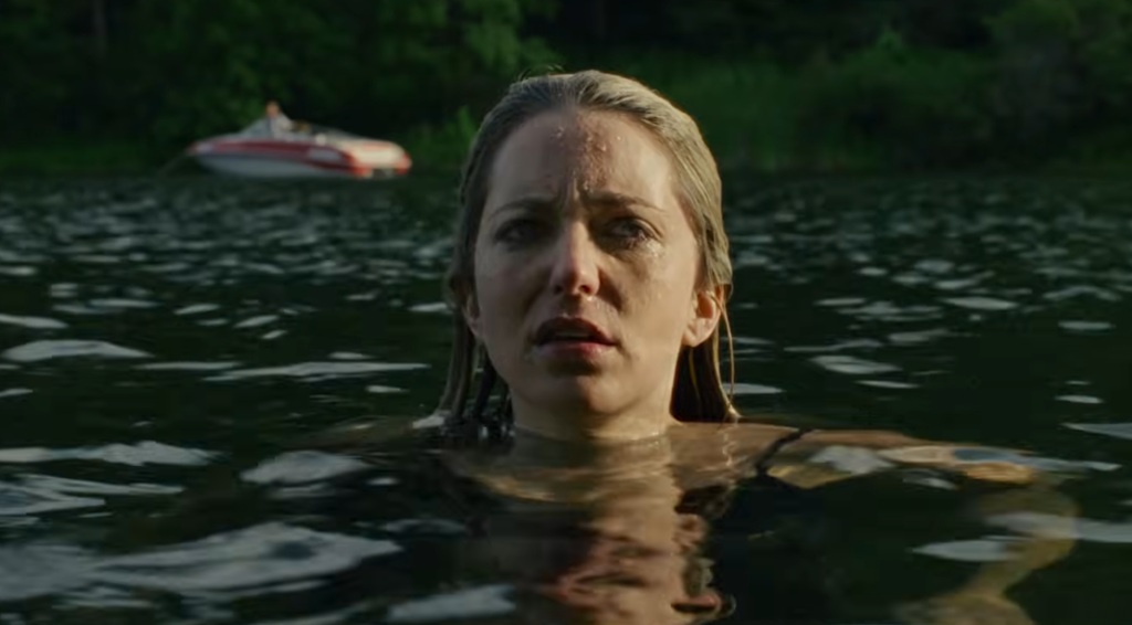 jessica rothe film river 2026 horror River, il trailer del nuovo slasher con Jane Levy e Jessica Rothe: una gita sul fiume diventa un incubo sanguinario